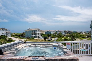 SS56: C-Side | TL Sun Deck - Hot Tub & View