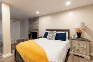 Large Master Bedroom w TV & fireplace