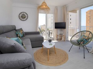 Tabelle, Couch, Möbel, Holz, Wohnzimmer, Interior Design, Fussboden, Die Architektur, Stuhl, Flooring