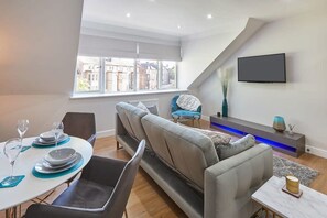 The Loft @ The Regency, Harrogate - Host & Stay