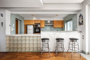 American style bar