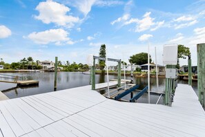 20k boat lift