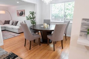 DINING AREA -- View 3D Virtual Tour of the Property Here: https://tinyurl.com/5n97ur27