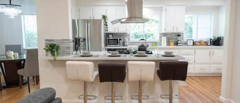 KITCHEN/DINING AREA -- View 3D Virtual Tour of the Property Here: https://tinyurl.com/5n97ur27