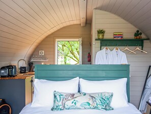 Double bedroom | Knowstone - Secret Skies, Knowstone
