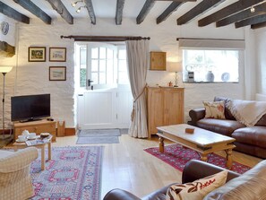 Living room/dining room | Yet Farm Cottage, Cenarth