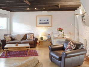 Living room/dining room | Yet Farm Cottage, Cenarth