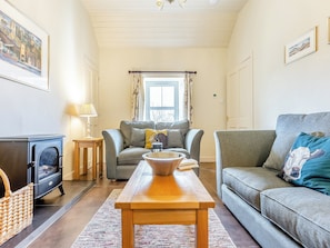 Living room | Allt Bronach - Gaskbeg Farm, Laggan