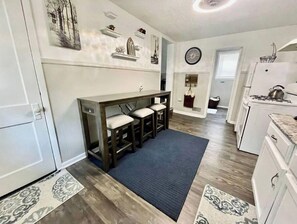 Kitchen/dining area