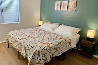 Remodeled 2bdr condo in the heart of Waimea town -15min drive from Beach