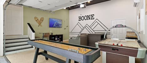 Love taking photos of your time together?  We created this Boone Mountain wall just for that!
