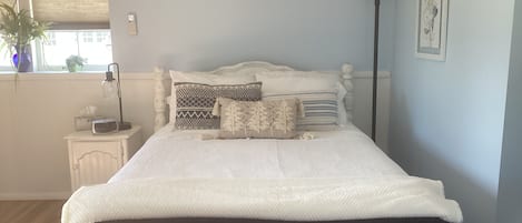 Queen bed medium firm