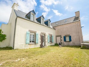 Nuage, Ciel, Bâtiment, Plante, Fenêtre, Maison, Lot Terre, Arbre, Chalet, Herbe