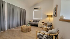 Loungeroom