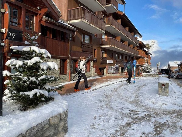 Snow and ski sports