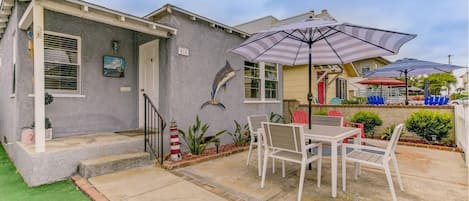 Enjoy the whole house and property with a front and backyard. Very rare in Mission Beach!!!