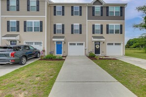 Parking | Garage (1 Vehicle) | Driveway (2 Vehicles) | Street Parking