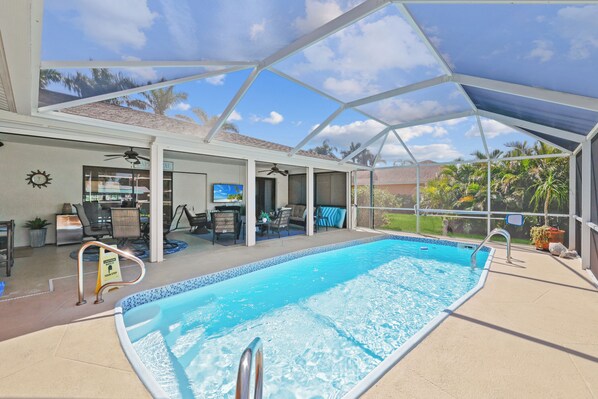 Heated pool