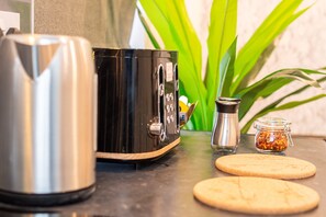 Kaffee und/oder Kaffeemaschine