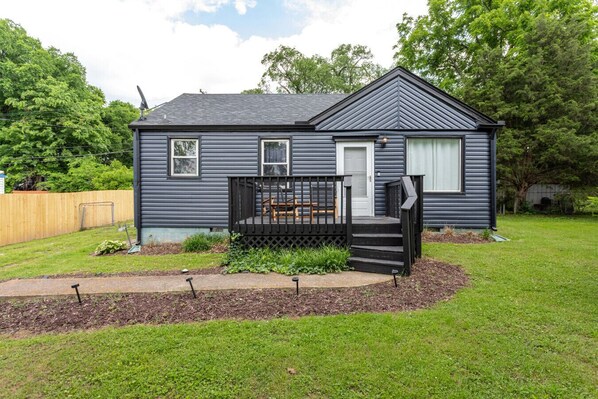 Kirby Cottage: 2 bed 1 bath