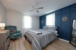 Queen bedroom.