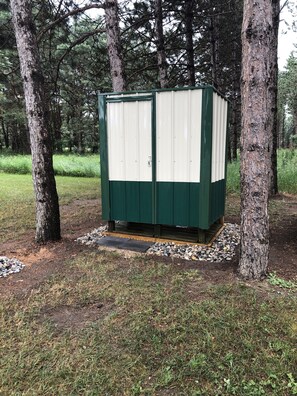 Outdoor shower.  Our guests favorite. Long hot showers.