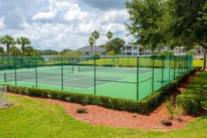 2 TENNIS COURTS 
