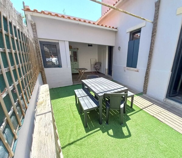 Garden table and chairs