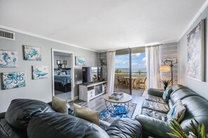 The living area - overlooks the Gulf
