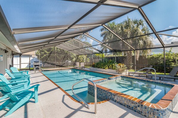 Salt Water Heated Pool and Hot Tub