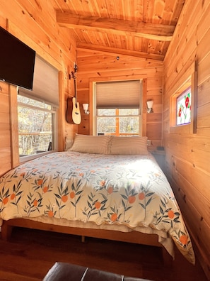 Queen bed, lots of natural light