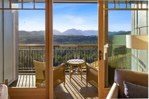 Furnished Deck Overlooks Cle Elum River and The Cascade Mountains