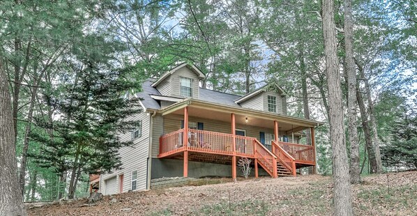 Welcome to Zenith Overlook! Your Mountain retreat in Georgia! 