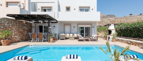 Villa Paradeiso with Private Pool
