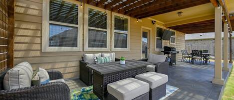 Fantastic outdoor space, with multiple seating areas.