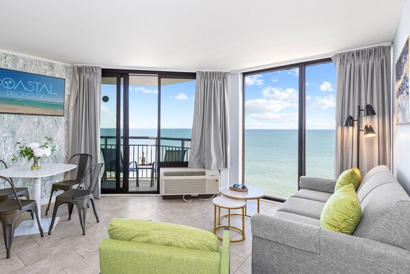 Make memories with your loved ones in our inviting oceanfront living room!