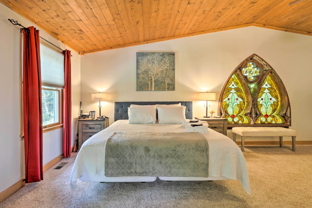 Secluded Leesburg Retreat w/ Private Hot Tub!