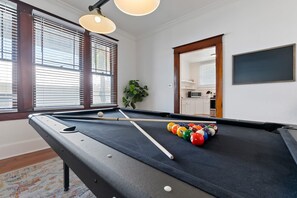 Spielezimmer