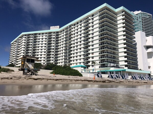 Directly on the beach with heated pool overlooking the ocean