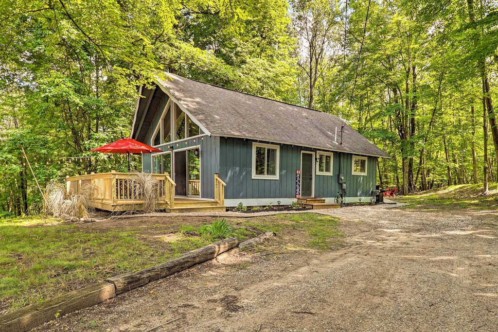 Pet Friendly Stanwood Sanctuary W Fire Pit Canadian Lakes Pet Friendly Stanwood Sanctuary W Fire Pit Canadian Lakes