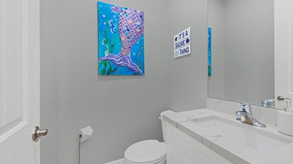 This villa has a total of 2.5 bathrooms.