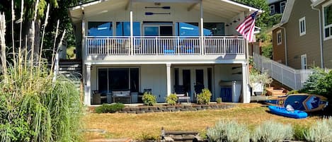 Lakeside view of house (kayak and SUP are available to use)