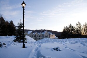 Snow and ski sports