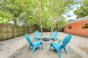 Backyard | Wood-Burning Fire Pit