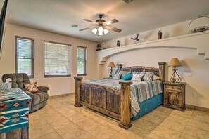 Bedroom Suite | Keyless Entry