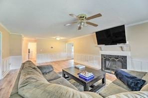 Living Room | Free WiFi | Central A/C | Washer & Dryer | Pet Friendly w/ Fee