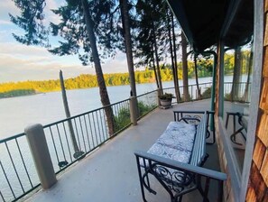 Lots of time can be spend here listening to the birds and water sounds.