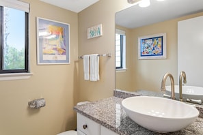 22-Walton-Dunes-3-Powder-Room