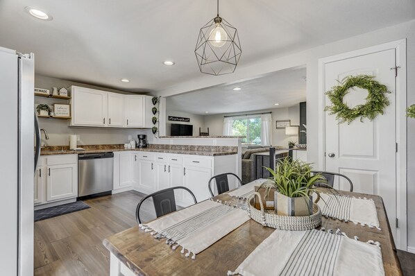 Make yourself at home in our fully equipped kitchen with plenty of counter space to whip up your favorite meals!