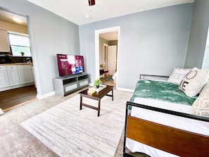 Enjoy the best of both worlds, with our twin daybed and trundle rollaway bed, perfect to accommodate extra guests.